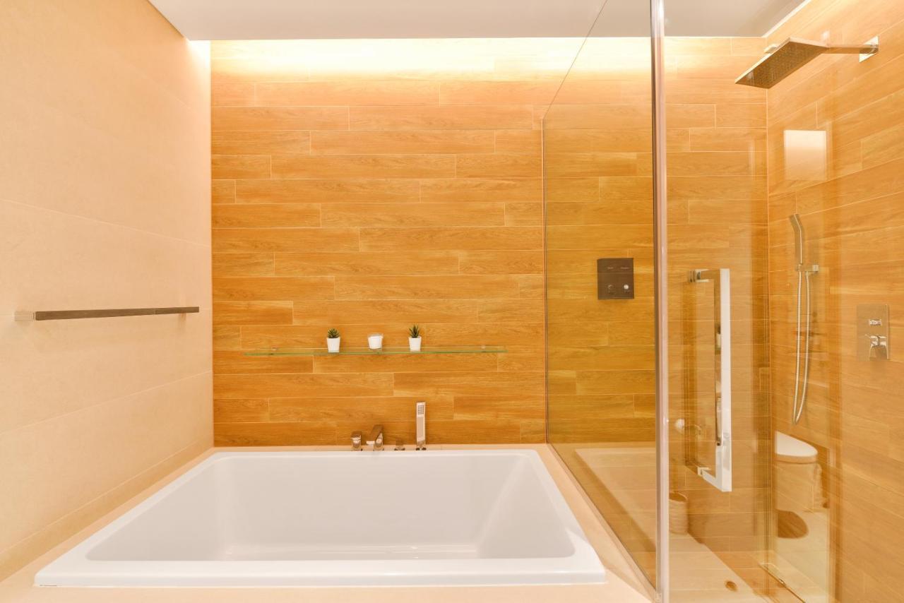 Luxurious 3 Bedroom W Maidroom In Bluewaters Island ดูไบ ภายนอก รูปภาพ